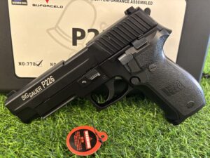 SIG SAUER P226 Full Metal Body