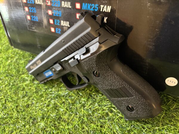 SIG SAUER F229 Made in Taiwan - Image 3