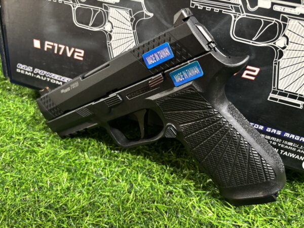 WE SIGSAUER P320 F18V2 Made in Taiwan - Image 3