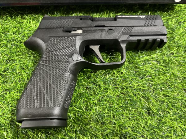 WE SIGSAUER P320 F18V2 Made in Taiwan - Image 5